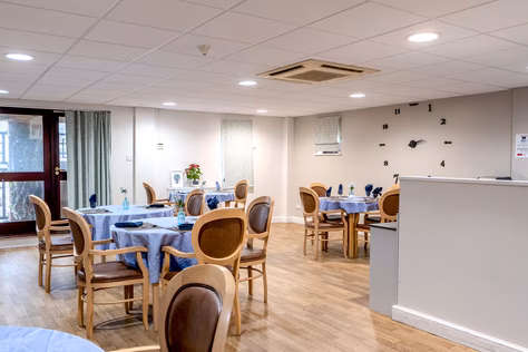Laurel Court Interior